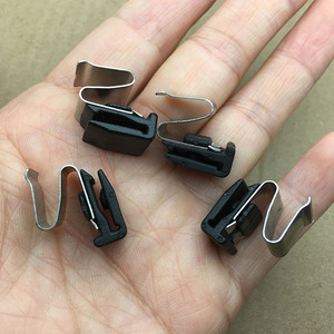 卡油箱盖的卡子