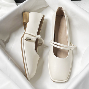 温柔晚风单鞋粗跟浅口方头2022新款平底玛丽珍甜美配裙子soelk1126