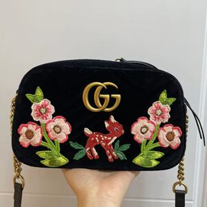 【奢小喵奢侈品】二手古驰黑色丝绒小鹿刺绣小号相机包98新