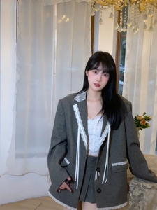 灰色西装外套女2024春季新款气质名媛高级感韩版休闲西服设计感潮