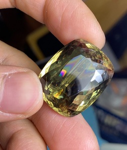 xiaoshoubaoshi淘宝土耳其变色水铝石7*9 旦形 苏丹石灯光下变色1人