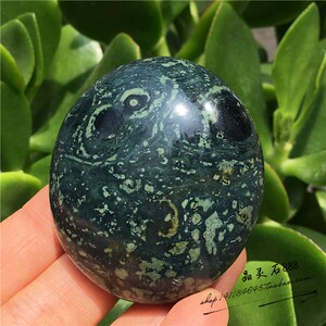 天然孔雀眼原石手把玩 象形原石 奇石 一物一图