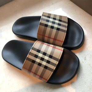 【现货】burberry/博柏利 专柜夏季女士格纹轻便凉鞋拖鞋8024232