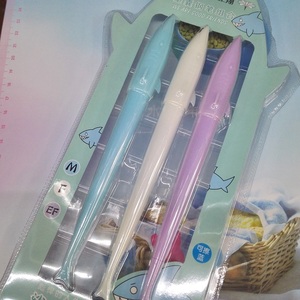 大鲨鱼钢笔学生