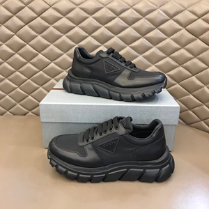 普拉达 男士新款运动鞋厚底拼色休闲鞋圆头系带网面男鞋9人付款1550