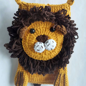 毛线手工钩针编织小狮子手机包成品