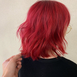 2019流行色复古红湄拉红绚丽葡萄酒红色自己在家染发剂膏纯植物