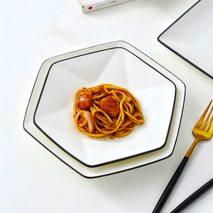 菱形多角盘子纯白黑线边欧式餐盘陶瓷异型创意六边盘商用餐厅定制