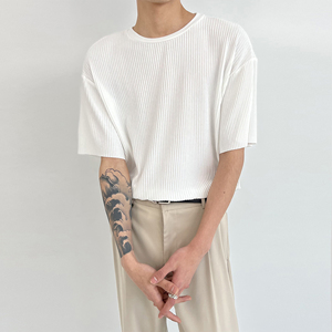 白色褶皱t恤男短袖高级感休闲宽松夏季薄款冰丝五分袖体恤打底衫