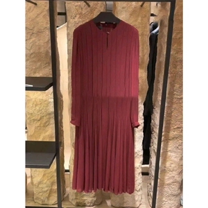 撤柜女装优雅赫本风小红裙2024年秋季气质女神范红色长袖连衣裙子
