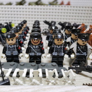 二战积木人仔德军益智拼装玩具兼容乐高兵人模型男孩礼物小颗粒