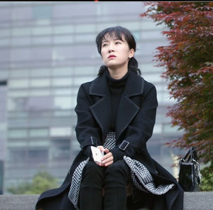 都挺好朱丽明李念明星同款黑色双排扣大方领宽松中长款毛呢外套女