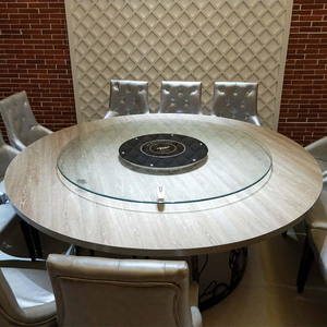有转盘的餐桌