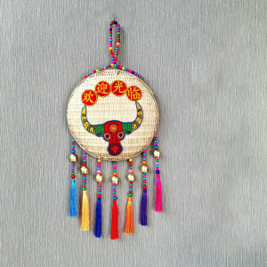 云南特色彝族民族风牛头挂饰牛肉馆火锅店农家乐饭店墙面装饰挂件