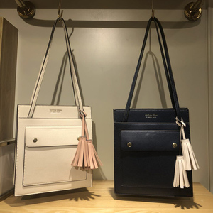 eland依恋女包2019新款流苏吊饰纯色托特包百搭韩版单肩手提包包