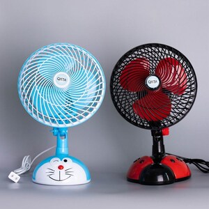 卡通摇头电风扇宿舍寝室专用桌面办公桌家用静音大风力插电小风.