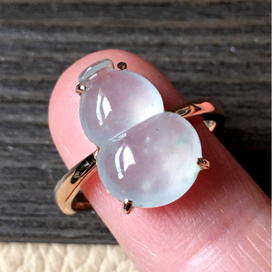 18k玫瑰金镶嵌高冰木那雪花棉翡翠葫芦戒指女款 天然缅甸a货翡翠