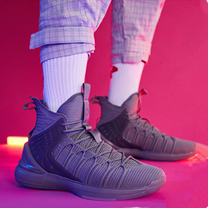 李宁凤舞文武双全