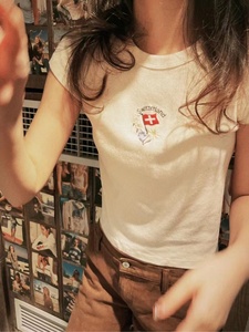 Brandy Girl bm新款瑞士国旗刺绣BM纯棉圆领短袖T恤ins潮高腰