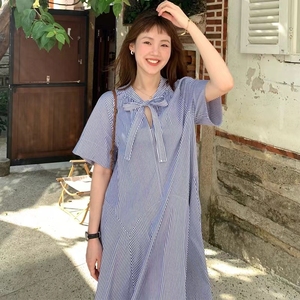 蓝白条纹短袖连衣裙女夏季2023新款棉质宽松v领系带中长款衬衫裙