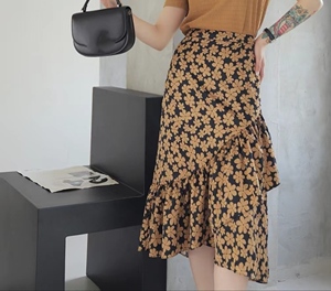 优雅2022法式度假风夏季气质花间裙雏菊显瘦鱼尾半身裙 夏日养眼