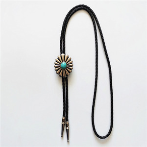 欧美复古英伦花纹椭圆花瓣牛仔波洛西部男士项链衬衫领结领绳配饰