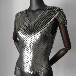 幻想鳞片盔甲 魔兽世界游戏道具银鳞胸甲 细龙鳞甲片材料非完成品