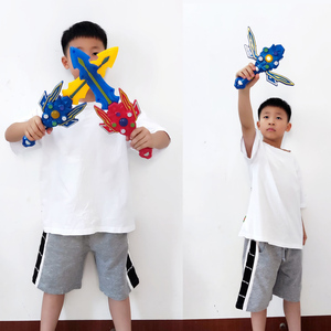 男孩玩具伸缩剑激光剑变身器宝剑儿童变形刀剑盾牌圣诞节演出道具