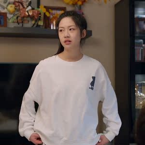 夏林希同款衣服百岁之好一言为定向涵之同款小熊印花白色卫衣