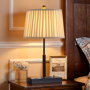 床头台灯卧室创意美式客厅简约现代北欧USB插口充电调光装饰台灯