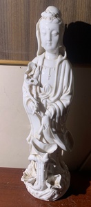 八十年代 德化白瓷釉观音菩萨塑像人物摆件 手拿莲花立像高19厘米