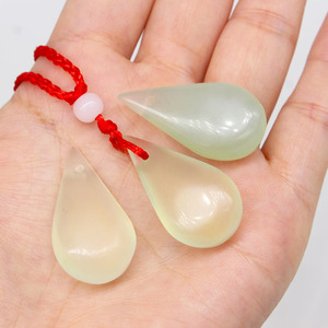 天然玉石水滴形吊坠 岫玉正品挂件一滴水挂坠 可作diy车饰