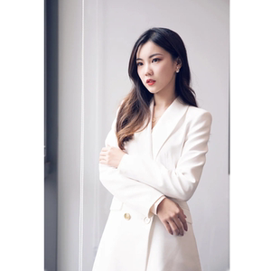 闪闪发光的你韩滨蔚同款| 白色青果领长袖中长款西装外套女装薄款