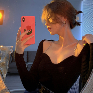 复古性感v领露锁骨纯欲上衣设计感女小众钻链吊带针织衫女早春款