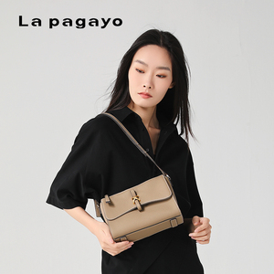La pagayo/帕佳图2024新款品质摔纹牛皮小巧实用单肩斜挎包女包包