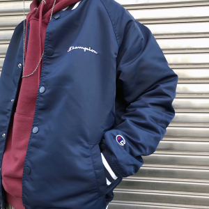 2019新款日版代购冠军刺绣厚外套棒球服女champion百