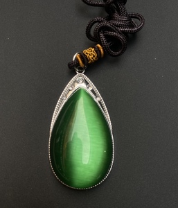 复古民族风祖母绿水晶猫眼石大蛋面吊坠水滴项坠女款满绿翠色挂坠