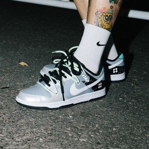 nike dunk low 像素怪兽gameboy 绿黑灰 手绘喷绘 bigniu球鞋定制