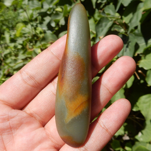 新疆和田青玉籽料