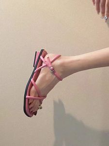 OMG！上脚舒服！粉色高跟鞋法式方头粗跟夹趾一字带凉鞋女配裙子