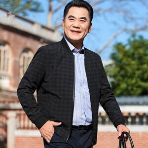 四五十岁男人穿的薄夹克衫中年人男装45-55-65老爸开衫簿外套褂子