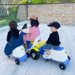 婴幼小孩遥控童车电三轮车一拖二侉子儿童电动摩托车可坐男女宝宝