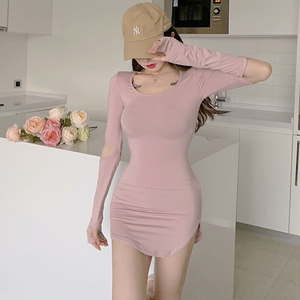 设计感小众心机镂空长袖连衣裙夏薄款纯欲辣妹裙子性感紧身包臀裙