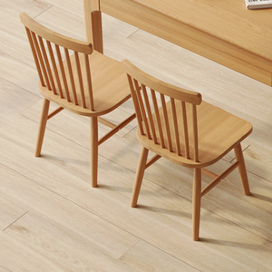 餐椅家用北欧靠背长凳子现代简约卧室轻奢实木牛角椅子