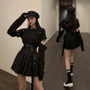黑暗系女厌世套装工装裙潮蹦迪女装酷女孩穿搭学生两件套秋季帅气