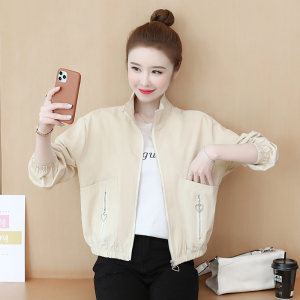 短款单层外套女字母春秋上衣2021新款拉链宽松休闲夹克竖领薄风衣