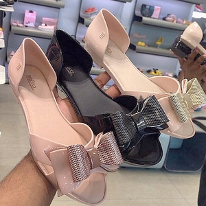 22正品melissa梅丽莎女凉鞋包跟侧空立体波点水钻蝴蝶结平软底夏