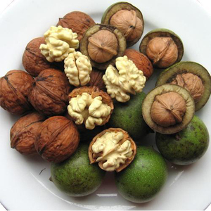 四川带青皮新鲜湿核桃嫩黑桃去薄皮孕妇佳品老树朝天现货现摘