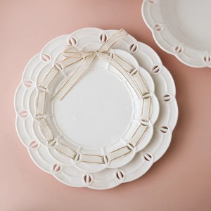 出口欧洲陶瓷复古奶油色镂空蕾丝优雅质感婚礼餐盘子咖啡杯碟奶壶