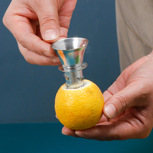 手动榨汁器不锈钢柠檬挤汁钻水果取汁器橙子沙拉挤汁神器榨汁工具